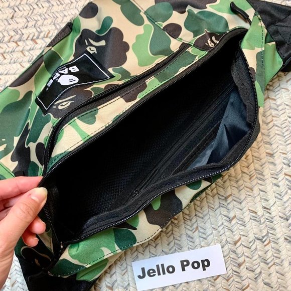 ⭐️ A bathing ape Bape camo crossbody fannypack waist bag belt bag - Picture 4 of 4